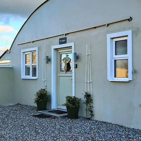 The Piggery Tipperary - Snore By The Nore Апартаменты *
